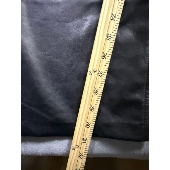 NWT Abercrombie & Fitch Vegan Leather Pants Straight Leg Black Size 18 / 34" - Picture 10 of 14